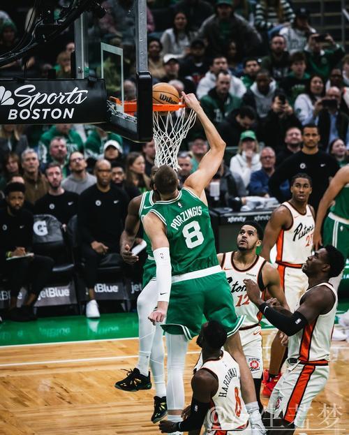 凯尔特人轻取活塞 晋级季后赛次轮